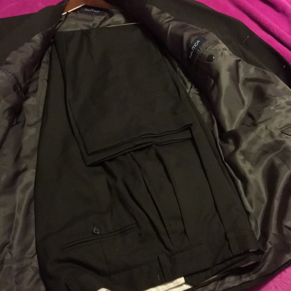 Full suit - Picture 4 of 6